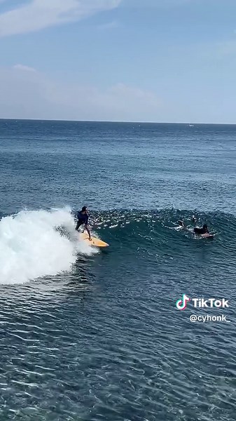 Surfing at Lombok’s Scenic Beaches for All Levels