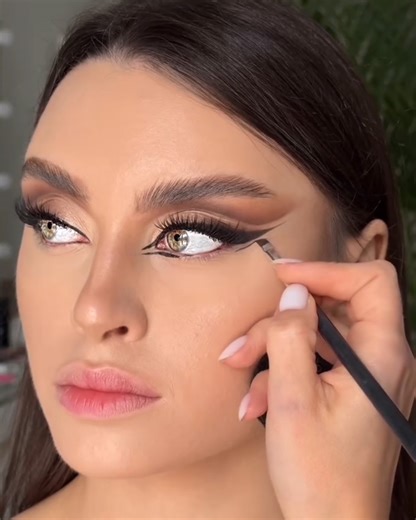 1.4M views · 3.5K reactions | Your special evening look | MetDaan Makeup | Facebook