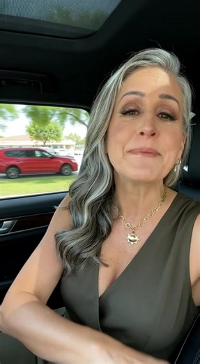 Exploring Single Woman Life in the USA