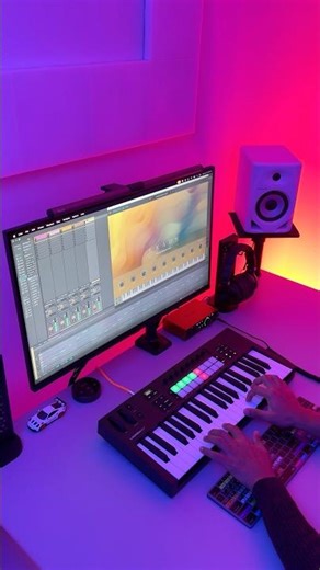 SaveYour Tears - The Weeknd - Novation Launchkey 37 MK4 @wearenovation VST - Analog Lab ​Pro