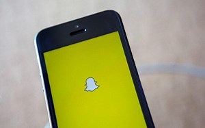 Snapchat is now using object recognition to suggest relevant filters for your snaps