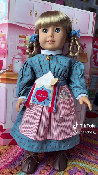 day 4! i can’t believe christmas is 3 week away!! #americangirldoll #agdoll #doll #dollcollector #adventcalendar