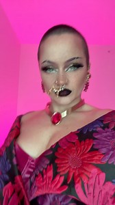 Force rose ou force bleue? 💖🩵 #bluelook #blueoutfit #blue #bluemakeup #pinklook #pinkoutfit #pink #pinkmakeup #fashion #makeup #style #bluestyle #pinkstyle #jewelry #heilyzee #ootd | H E I L Y Z E E