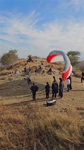 Experience Paragliding: Your Guide to Airborne Adventures