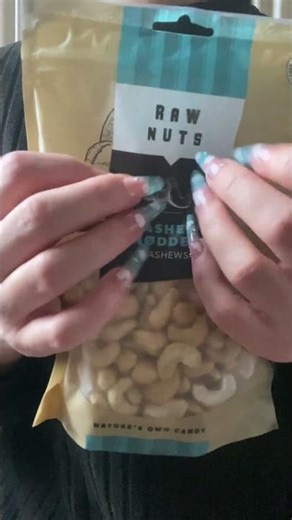 ASMR | Slow tapping on snack packaging 🍫