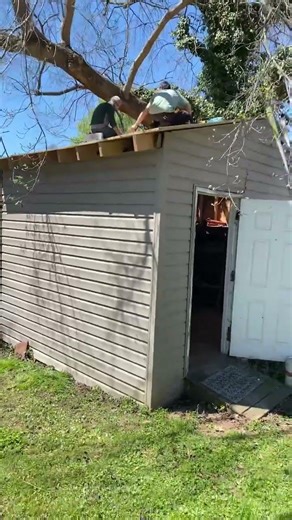 Now prepping the other side for repair. Making steady progress! 🏚️🔨