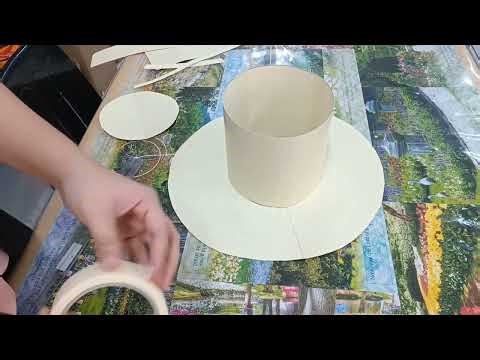 How to Make a Hat Using Folders