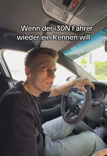 Hätte ihn sowieso stehen lassen @kosi_soupra 🤣 #auto #rennen #i30n #hyundai #comedy @Khan William Harris 🇬🇧