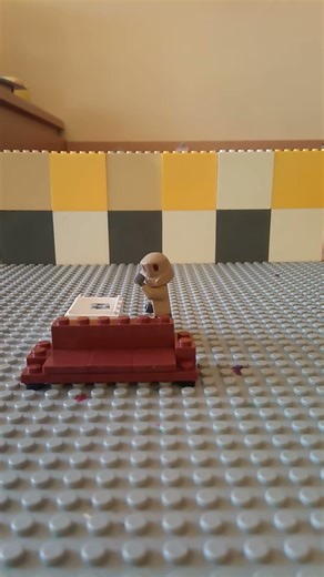 Easy lego sofa build 😀