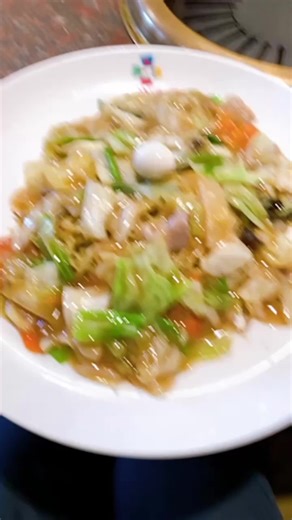 郡山市大槻町の老舗中華料理店で五目ヤキソバ