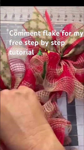 How To Make a Christmas Wreath/ Christmas Wreath/ How To Make a Pancake Ruffle Wreath/ Deco Mesh