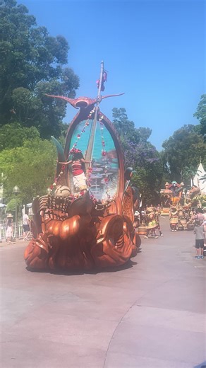 Moana in Disney parade #disneyworld #moana #disneyparade