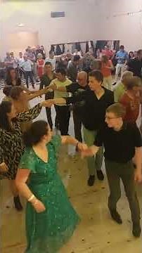 LA DANSE DU COUCOU ! Un air d'accordéon Avec l'orchestre de Sébastien Castagné au bal Musette