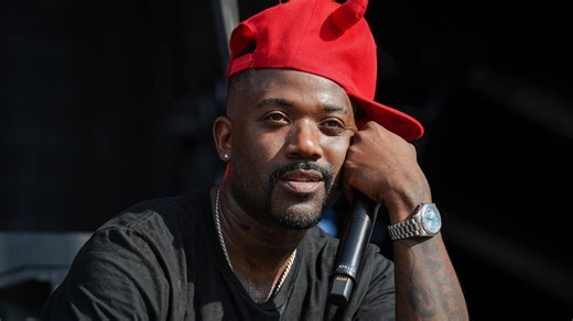 Ray J shocks fan performing with 'blood' on his face after a