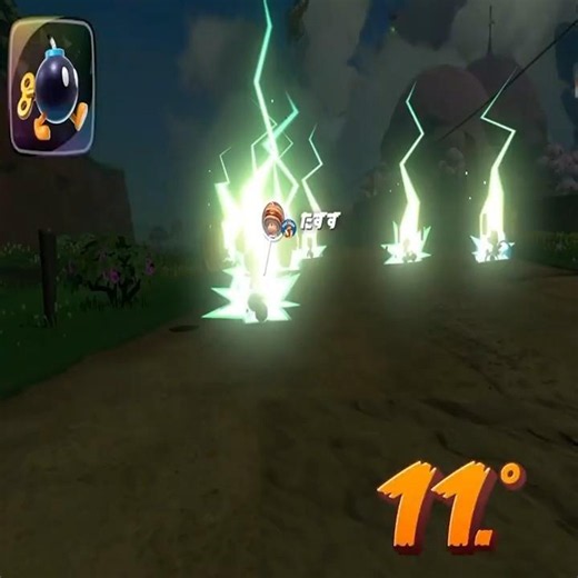 LIGHTNING BOLT IN MARIO KART THAT FOR SOME REASON DOESN'T AFFECT ME