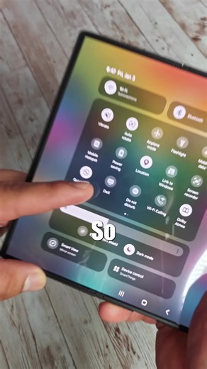 Turn Your Car Screen Into a Galaxy Phone