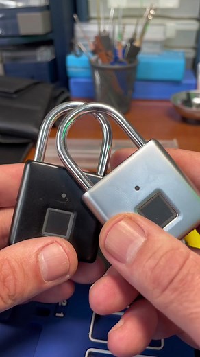 Análisis de Seguridad de Candados Digitales con Huella Dactilar