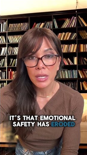 The Anxious–Avoidant Nervous System Loop #shorts #relationship #emotionalsafety #love #attachment ￼