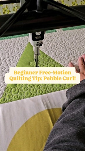 A fun way to add extra texture to your background fillers is by adding a little detail inside the pebbles! This cute design is called Pebble Curl (or Hook) — one of over 50 free-motion designs I teach in my Beginner’s Guide to Free-Motion Quilting class. ✨ If you’ve been wanting to learn free-motion quilting, now’s the perfect time — this class is 50% off through the end of the year! 🎉 Comment BEGINNER below and I’ll send you the info! | Piece N Quilt