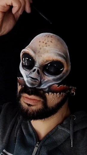 Unleashing Alien Makeup Art by Luca Luce