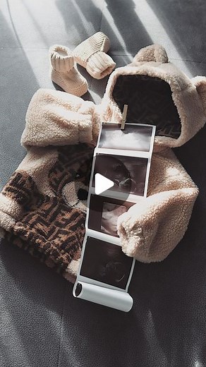 Gergana Dimitrova on Instagram: "Кое от нещата ти харесва най-много?👇🏻 Това яке на Fendi го гледам от месеци🥰 още от пръв поглед ми открадна сърцето🥹🐻 - имам слабост към всичко детско с мечки 😃 Хубавото е, че в момента в сайта на @bambinifashion има много намаления и допълнителни кодове за отстъпка #notsponsored Аз пазарувам от сайта от 2020, тогава от там си взех ботите ми на Fendi,които също са от детската колекция, но се предлагат до 39 номер и вече 4г не са мръднали, а ги нося всяка ес