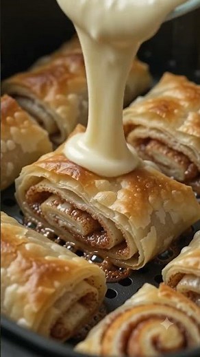 Air fryer cinnamon rolls: a quick recipe #cinnamonrolls