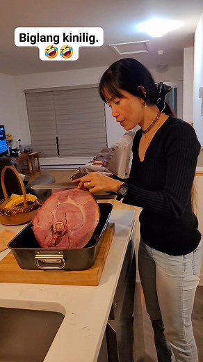 29 reactions · 45 comments | Buti pa ang jambon nagpapakilig.藍藍 kain na nman tayo nito. #part2video #jambon @highlight | Jenny Jen | Facebook