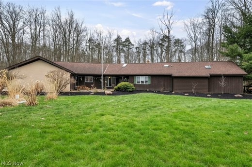 2960 Mill Gate Dr, Willoughby Hills, OH 44094 - MLS 5193727 - Coldwell Banker