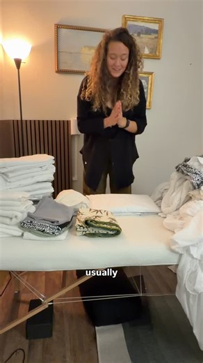 Hayley Kava PT, MPT, PRC on Instagram: "Comment PRO if you want more info about the professional mentorship community I teach in with @mamastefit being really damn good at this doesn't have to be complicated. I would argue before you master the nuances and the complexity lean into the basics. . Hydration, urinary urgency, frequency, volume, bladder irritants, bowel . I'm not saying your whole body approach needs to go out the window- def not- sometimes you need it to get the basics under control