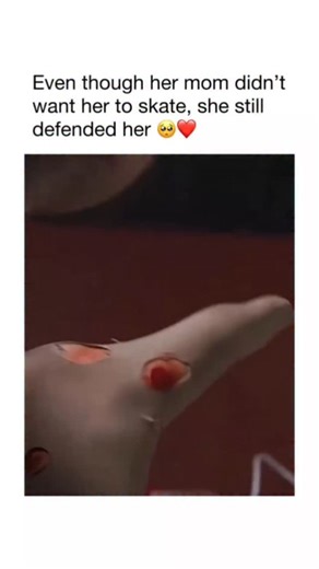 Movies and Tv show account on Instagram: "Icompletely forgot Michelle Trachtenberg was in this movie. It's really unfortunate that she passed away this year 📽 Movie: Ice Princess Casey Carlyle (Michelle Trachtenberg) is supposed to go to Harvard, just like her mother (Joan Cusack). While Casey has the grades to get into her mom's alma mater, what she really wants to do is pursue her passion: figure skating. Both Casey's mom and Gen (Hayden Panettiere), the captain of the local team, scoff at th