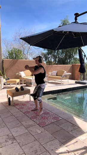 Wee workout by the pool today. #workout