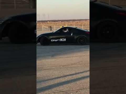 Big drift in a Nissan 350Z - Drift 101