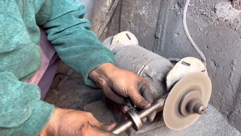 Mind-Blowing Repair Process of Power Loom Shaft