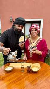 ✨ KEBAB o KABAB✨ 👉🏻Inauguramos una nueva sección de recetas árabes con @cocinaprovadaelturco en honor a nuestras familias 🇸🇾🇱🇧 ❤️❤️❤️ 👉🏻 Recordá que esta y más exquisiteces las podes probar en la Cocina del Turco 👉🏻 solo con reservas al 📞387 582 5270 Para el kebab ✅ 1 kg de carne molida de bola de lomo o nalga ✅ 1 cebolla mediana ✅ 1 morrón mediano ✅ 1 diente de ajo ✅ sal y pimienta negra ✅ Sumak , baharat y menta libanesa a gusto Para el pan ✅ 500 grs de harina de trigo 000 ✅ 1 cdta 