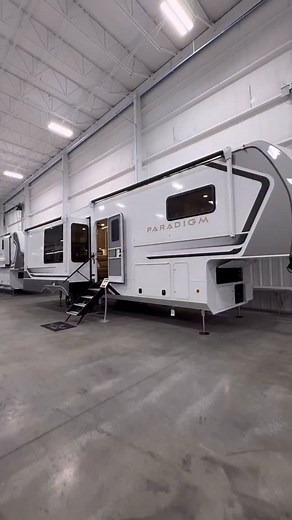 This 5th wheel camper is worth every penny. 2026 Alliance Paradigm 312RK Located 👉 @campingworld Made by 🤌@alliance_rv #camper #rv #tinyhome #motorhome #tinyhouse #tinyhomeonwheels #campertour #campervan #tinyhouseonwheels #campingworldpartner | Beer Run Bus