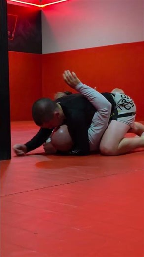 Scarf hold submission in BJJ #bjj #jiujitsu #training