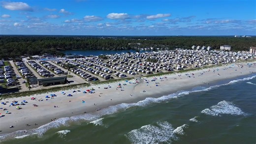 It may be the 𝙁𝙞𝙧𝙨𝙩 𝘿𝙖𝙮 𝙤𝙛 𝙒𝙞𝙣𝙩𝙚𝙧, but Myrtle Beach is always in season! ☀️ When will you be visiting us in 2026? Comment below. ⬇️ | Camp Myrtle Beach