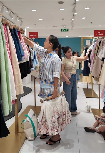 Gigi Maison: Cửa hàng quần áo hot – Chị Son dẫn bạn ghé mua nhanh kẻo hết size