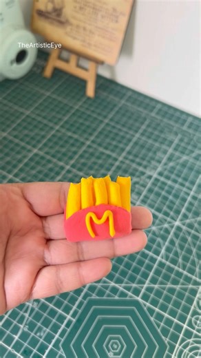 How to make fondant fries via clay🍟 #diy #fries #fondant #easy #tricks #artistic #craft #clay #art