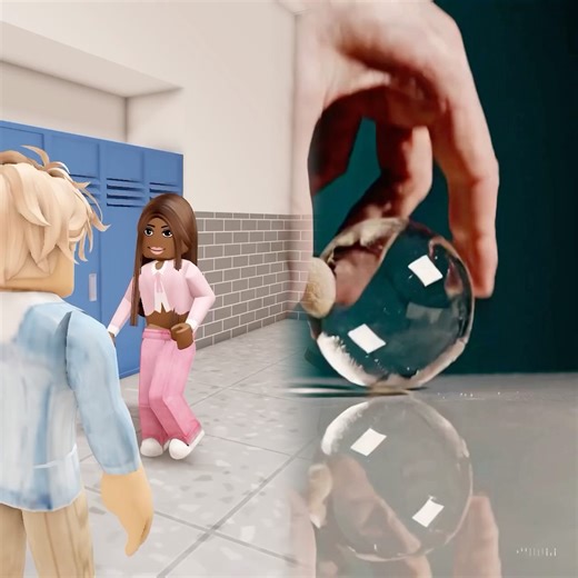 2-2 BESTIES FELL IN LOVE WITH MY CRUSH IN ROBLOX BUT... #roblox #shorts