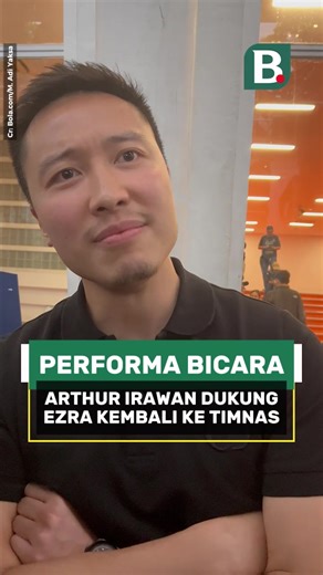 CEO Persik Kediri, Arthur Irawan, menegaskan pemain yang tampil konsisten di liga pantas mendapat kesempatan. Dengan catatan 6 assist, 5 gol, dan kontribusi nyata, Ezra disebut siap dicoba kembali di Timnas. Arthur juga berharap kehadiran John Herdman membawa dampak positif dan prestasi Timnas semakin meningkat. Menurut sobat Bolacom, Ezra pantas dipanggil lagi? 👀🇮🇩 #Persik #EzraWalian #arthurIrawan #BolacomID #blclpt