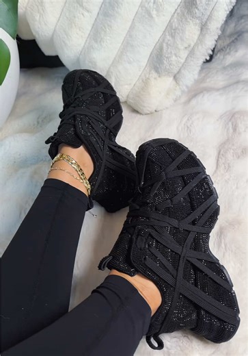 These rhinestone tennis shoes sneakers add sparkle to my outfit while still being comfy enough to wear all day. #RhinestoneSneakers #TennisShoes #SparkleShoes #WomensSneakers #TikTokShopCreatorPicks