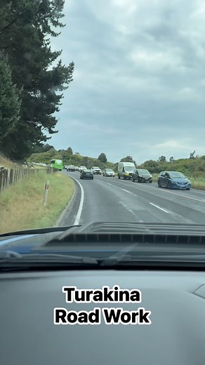 Turakina Road Works, one hour wait 😬🇳🇿 #whanganui #roadsafety #roadworks #newzealand | Cactus Creme Cafe Whanganui