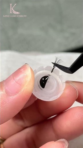 🎓 Lash Fan Creation Tip