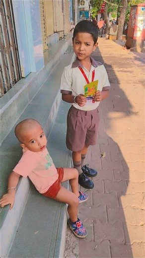 aarav babu kha rahe hai chup chupa jelly 🍭🍡🍡