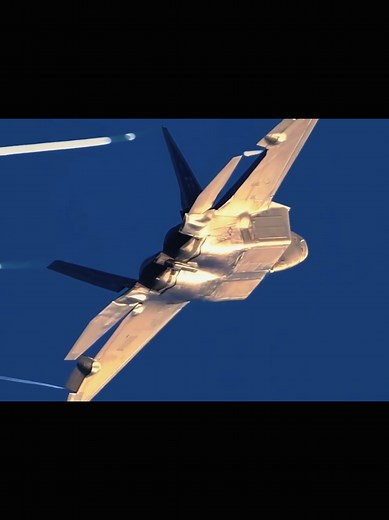 The f22 raptor #f22 #usmilitary #engineering #fighterjet
