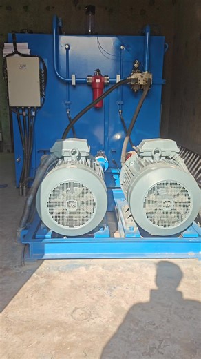 Controlled flap gate opening to flush accumulated silt and floating logs, ensuring hydraulic efficiency and reservoir safety. #flapgate #civilengineering #reels #viralvideochallenge | Kashmir Explorer