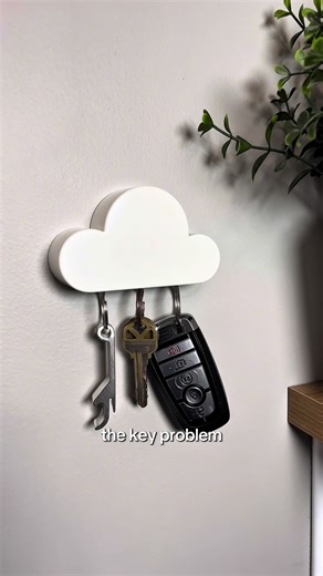 Do your keys go missing all the time? This magnetic cloud key holder is perfect to always keep them easy to find. #keyholder #keyholderforwall #keyholderhack #organizedhome #organizedlife