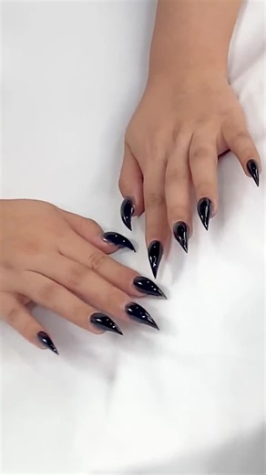 Black Ombre Reusable Claw Nails, Handmade Gothic Nail Art, Black Werewolf Nails, Glitter Stiletto Fake Nails, Claw Gloves, Acrylic Nails - Etsy