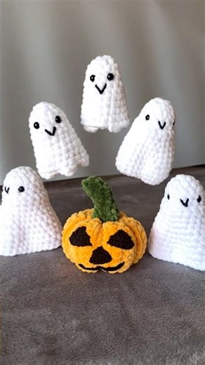 Crochet Pumpkin and Ghosts #crochet #amigurumi